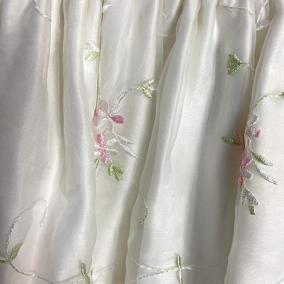 CINDERELLA Embroidered Floral Special Occasion Fully Lined Girl’s Dress Size 5 - Picture 6 of 7